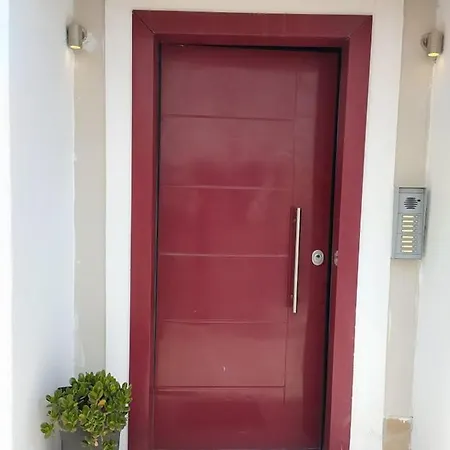 Ina's Lefkimmi (Corfu)